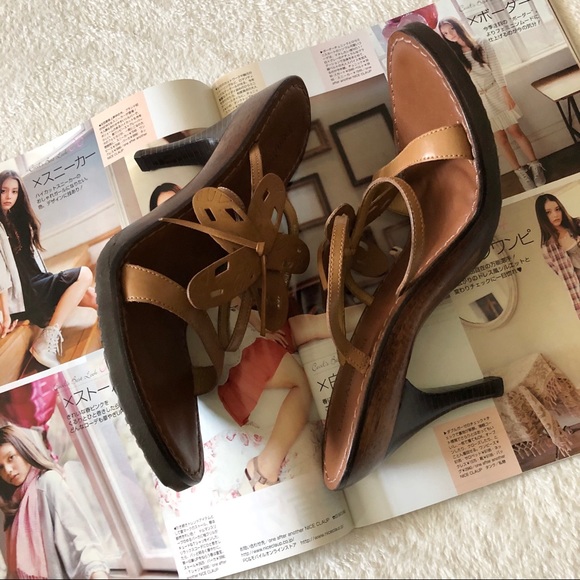 Enzo Angiolini Wooden heeled Tan strappy sandals - Picture 4 of 7